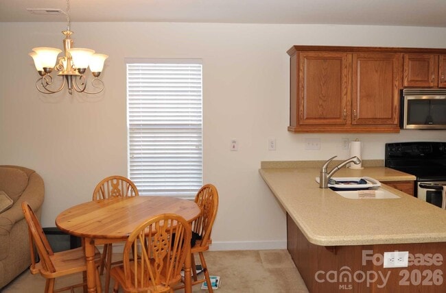 Photo - 1889 Sandal Brook Rd