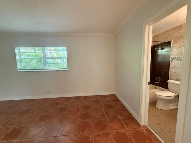 Photo - 1640 NE 4th Pl Unit 2