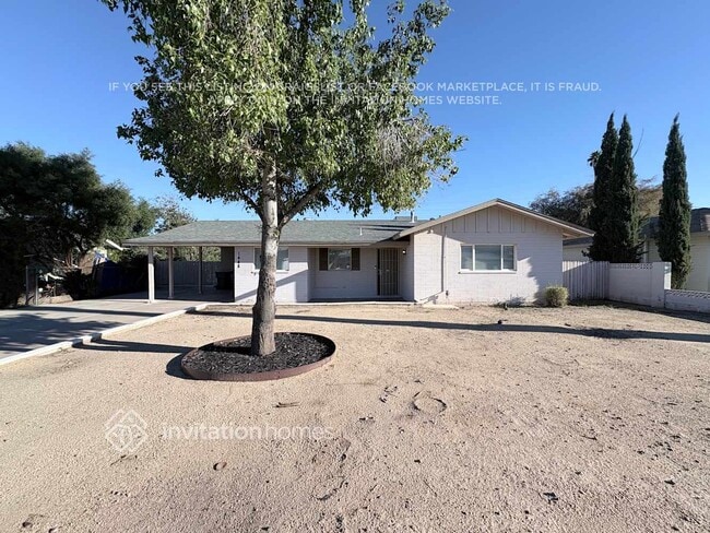 Building Photo - 1448 E 2nd St