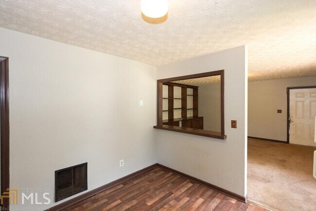 Photo - 214 Tanglewood Ln Unit B