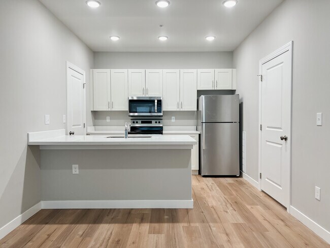 Photo - Fairway Flats