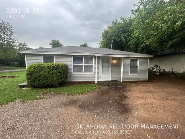 Photo - 2301 SE 13th St