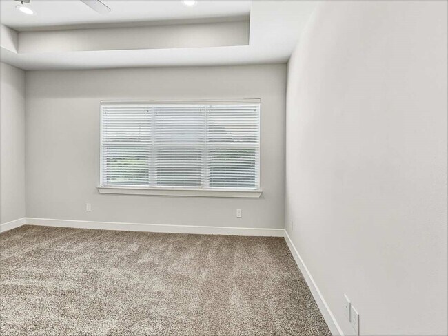 Photo - 10534 Executive Lake Dr
