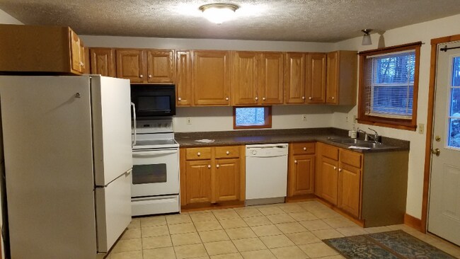 Photo - 22 B Weymouth Rd Apartment Unit 22 B Weymouth Rd