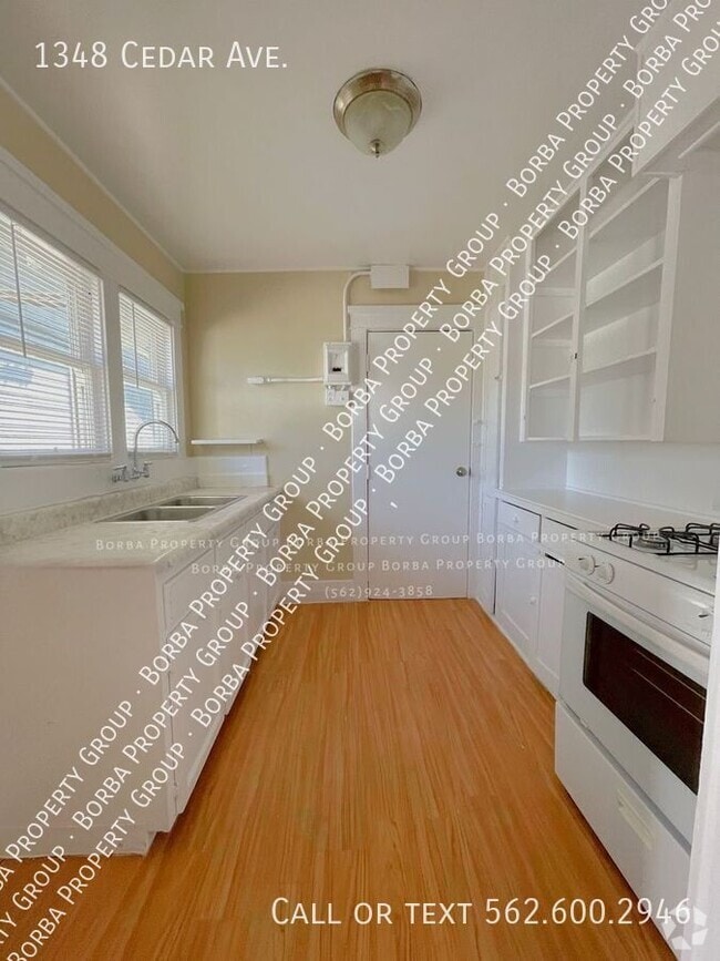 Building Photo - 1348 Cedar Ave Rental