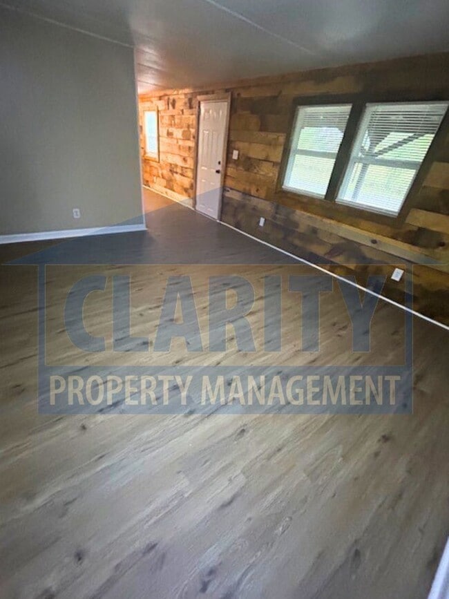 Photo - Two bedroom home in quiet location!