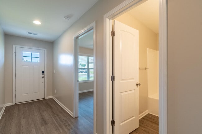 Photo - 3733 Moseley Dr