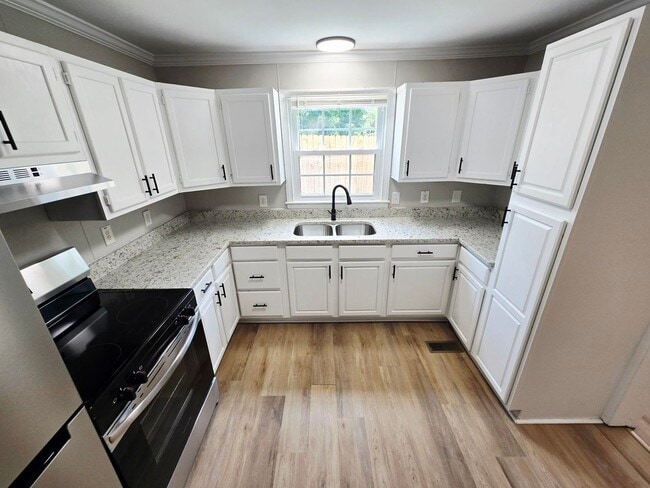 Photo - Charming 4-Bedroom Home in Burlington
