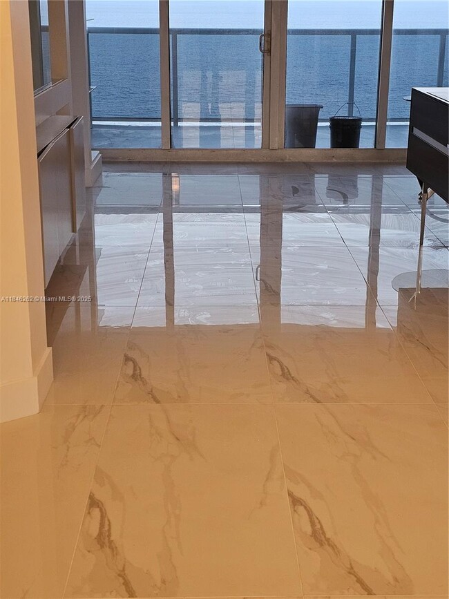 Photo - 19111 Collins Ave Unit 2906