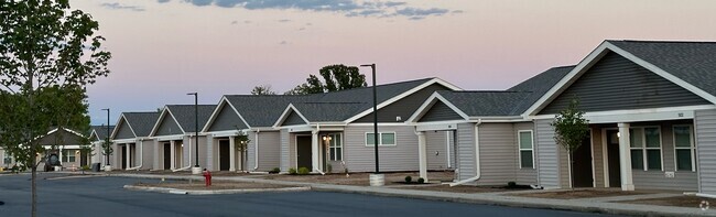 Building Photo - Aspen Grove Rental