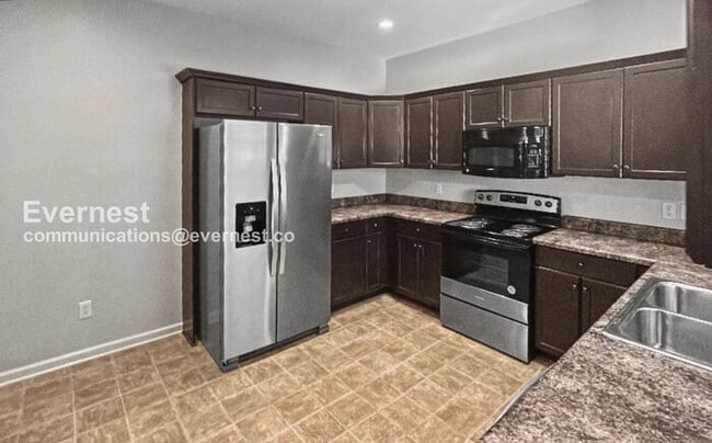 Photo - 1195 Washington Dr