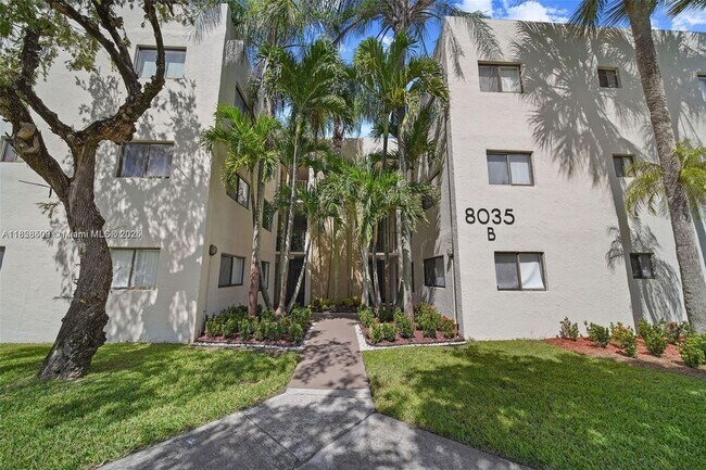Building Photo - 8035 SW 107th Ave Unit 115-115 Rental