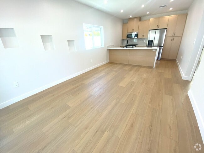 Building Photo - 4641 W 130th St Unit B Rental