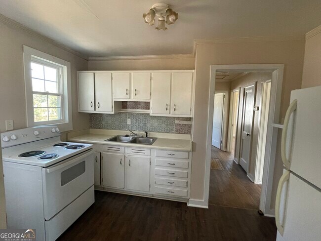 Photo - 712 Georgia Ave