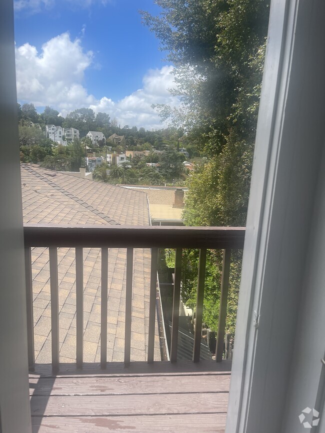 Building Photo - 1416 Stanford Dr Unit A Rental