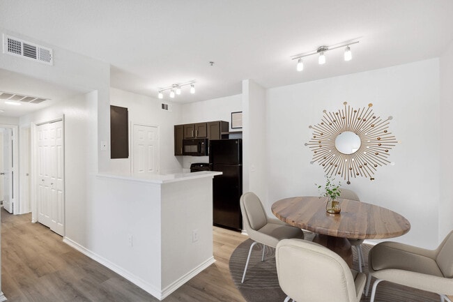 Photo - Bonito Parque Apartments