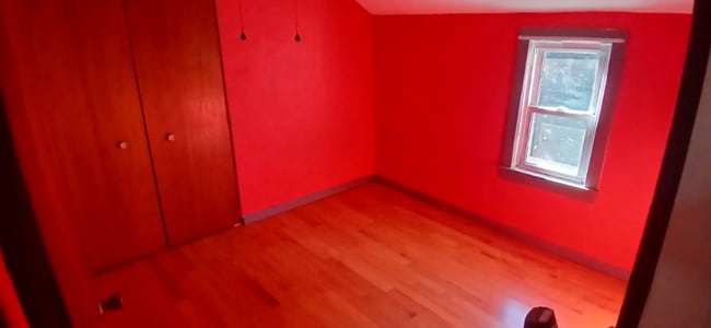 Photo - 720 Columbus Rd Unidad Upstairs