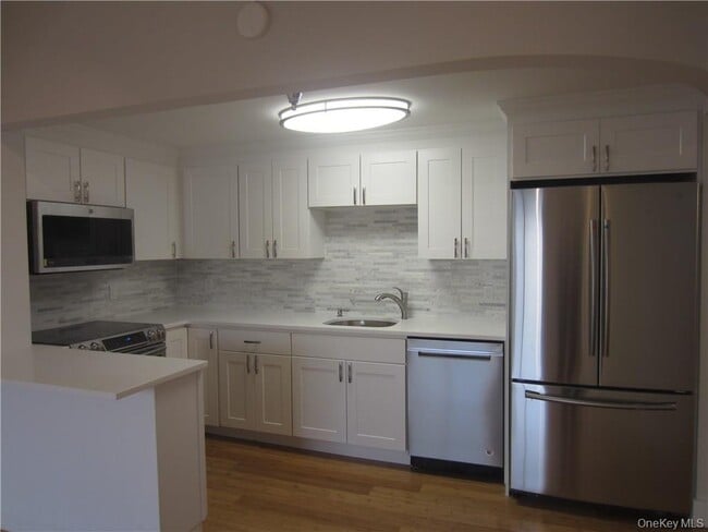 Building Photo - 123 Mamaroneck Ave Unit 111