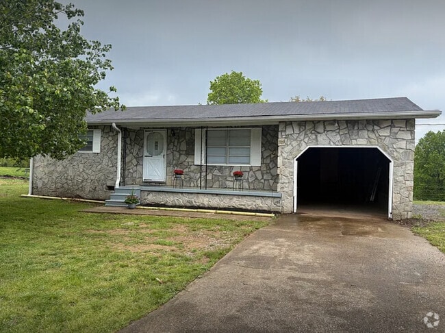 Building Photo - 1988 Long Island Rd Rental