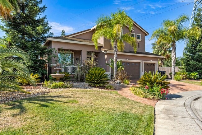 Photo - For rent: spacious and updated 5-bedroom, ...