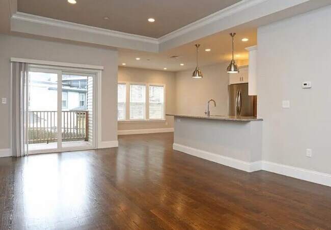 Photo - 75 Goddard Ave Unit 3
