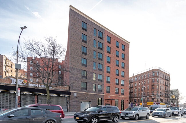 Context - 140 W Fordham Rd