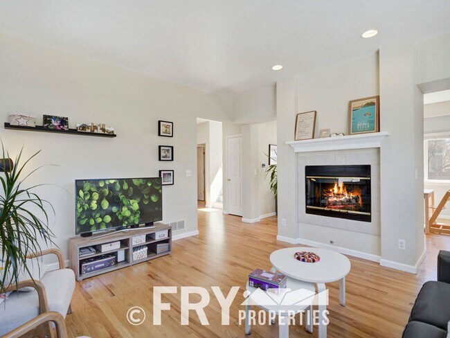7918 E Vassar Dr