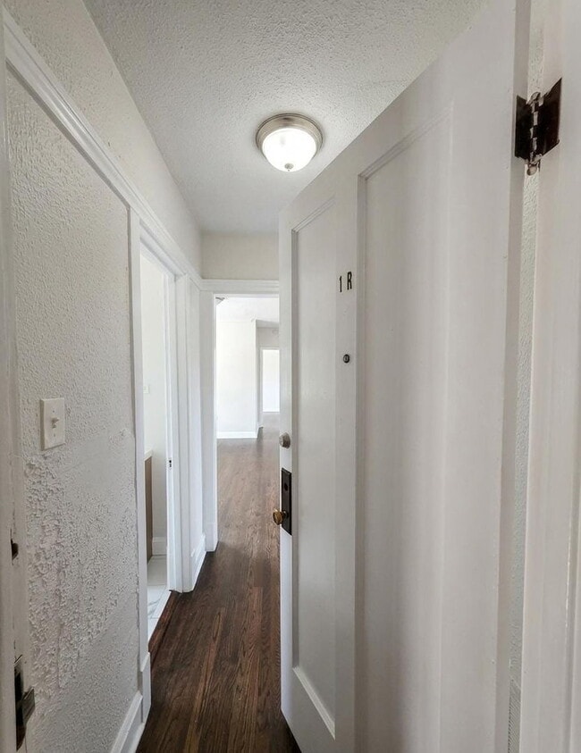 Photo - 3636 W Iowa St Unit 1R