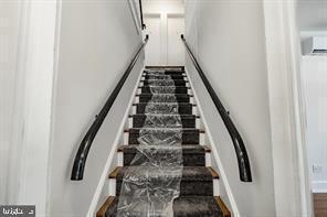 Photo - 537 S Walnut St