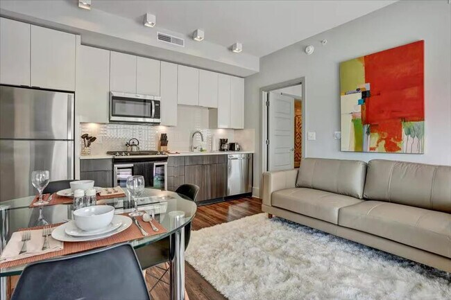 Photo - 3005 Peachtree Rd Unit ID1039870P