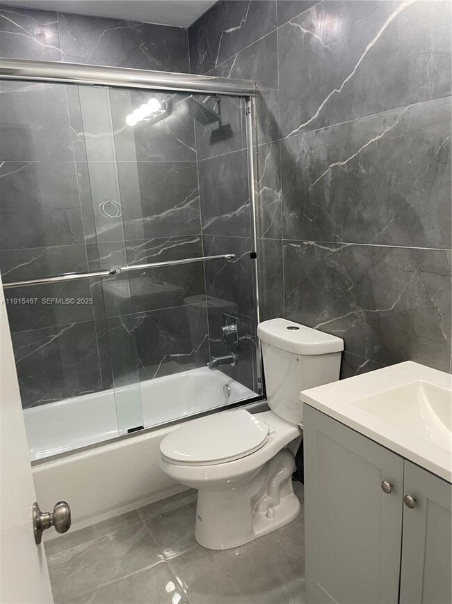 Photo - 4281 Riverside Dr Unit 1