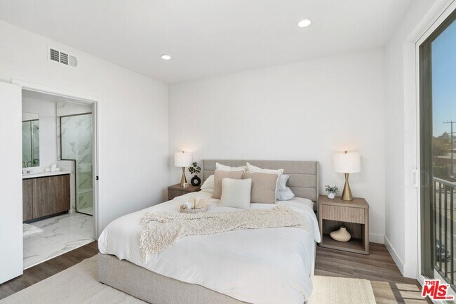 Whitsett Estates