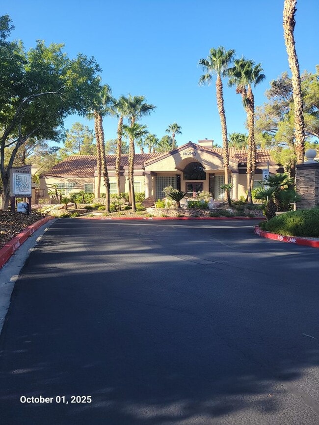 Photo - !!!MOVE-IN SPECIAL- $500.00 OFF THE FIRST ... Unit #16  #209