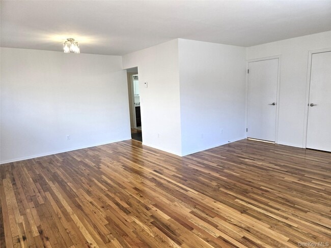 Photo - 74 Ashwood Rd Unit 1st Fl.