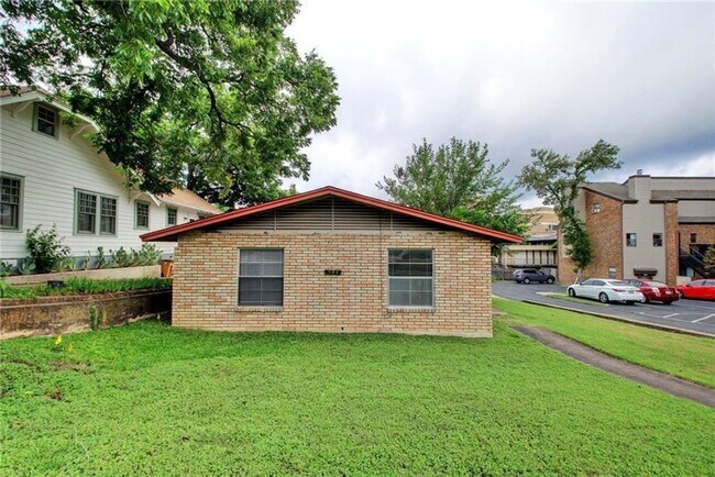 Photo - 507 Bellevue Pl