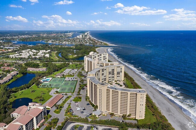 Building Photo - 100 Ocean Trail Way Unit 1403 Rental