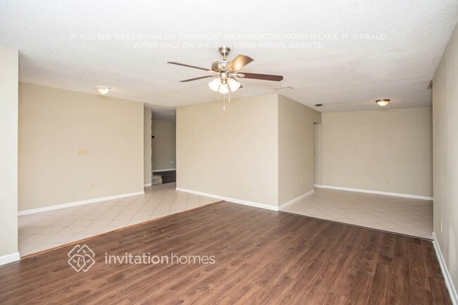 Photo - 916 Tarawood Ln