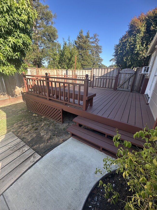 Building Photo - 2023 La Salle Dr Rental
