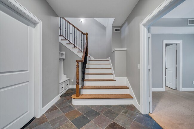 Photo - 542 Bomar St