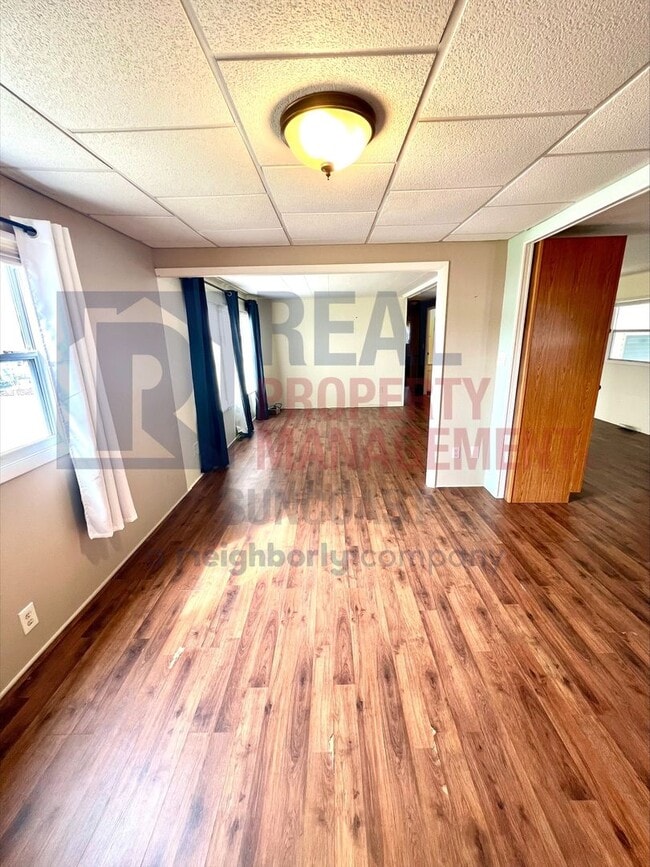 Photo - 1753 Midlothian St