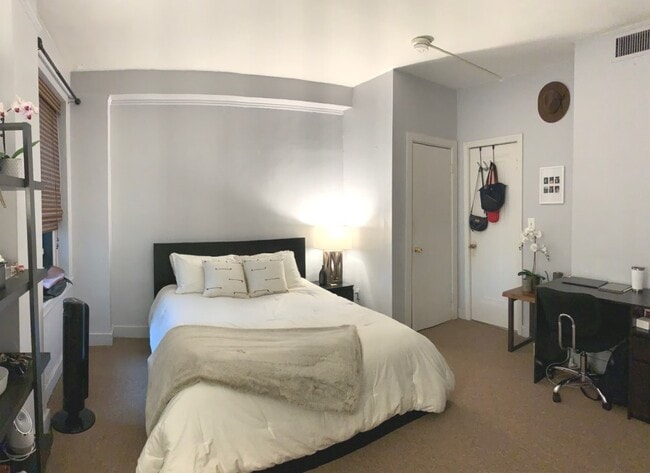 Building Photo - 475 Commonwealth Ave Unit 401