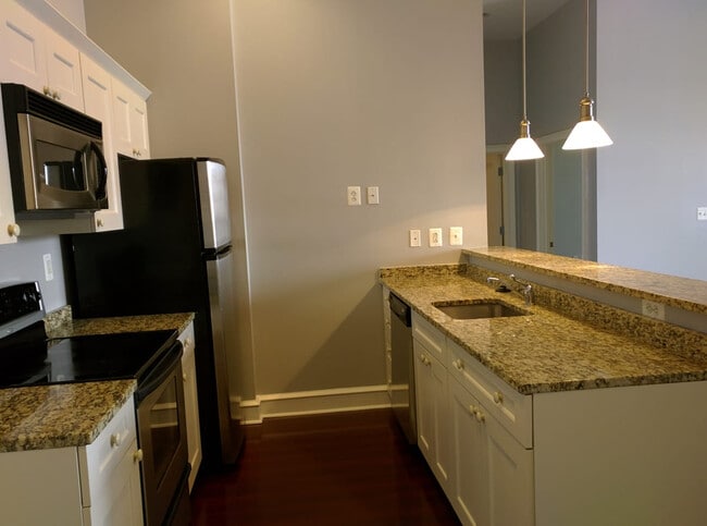 Photo - 201 N 8th St Unit 207