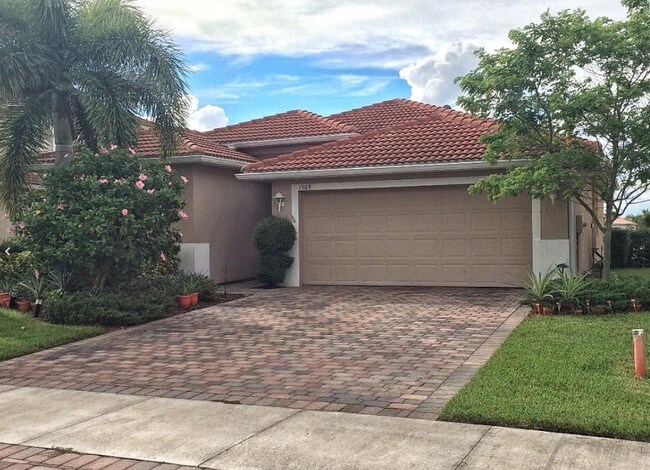 Photo - 1509 Birdie Dr House