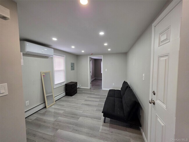 Photo - 269 Willis Ave Unit North