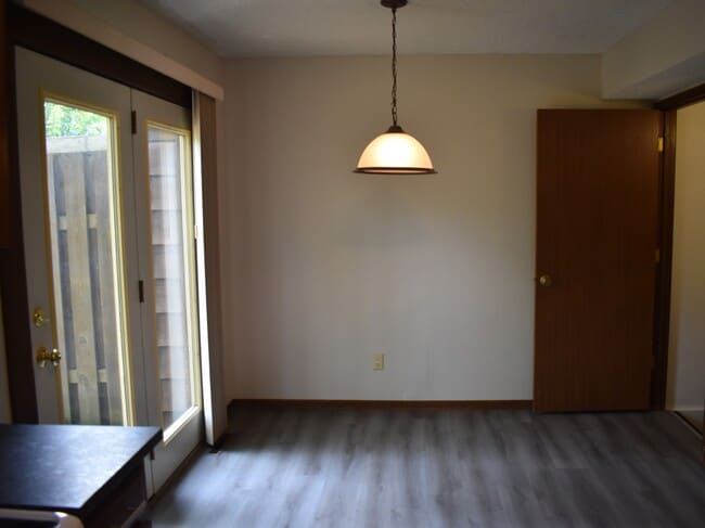 Photo - 1317 Southview Cir