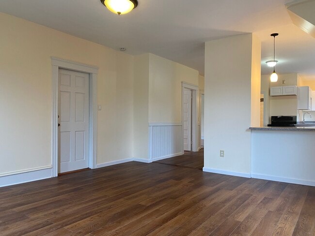 Photo - 68 Everard St Unit 2