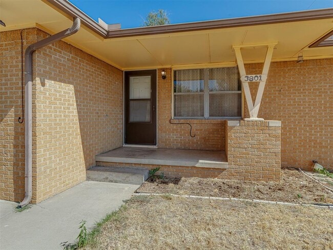 3801 NW 51st St
