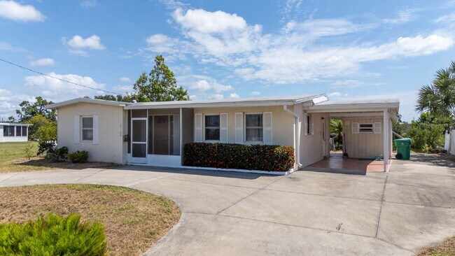 Photo - RENT THIS CANAL FRONT HOME WITH ZERO DEPOSIT DOWN