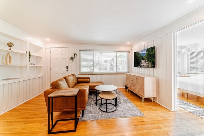 Photo - 3227 N Orange Ave