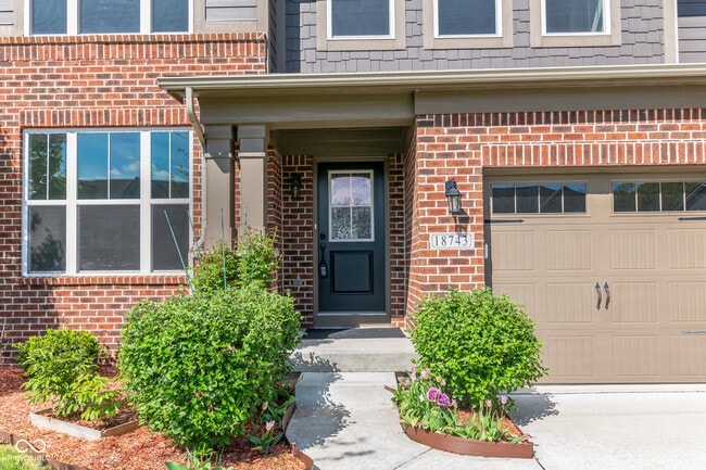 Photo - 18743 Abigail Cir